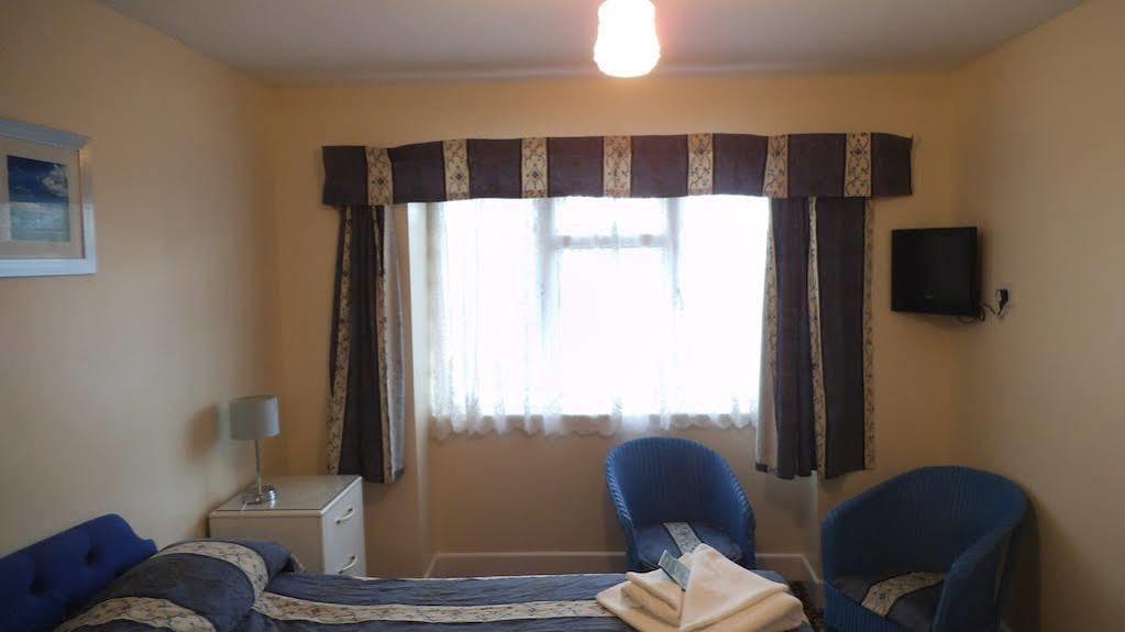 Laguna Hotel Борнмът Екстериор снимка